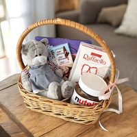 Корзинка з ведмедиком та солощами